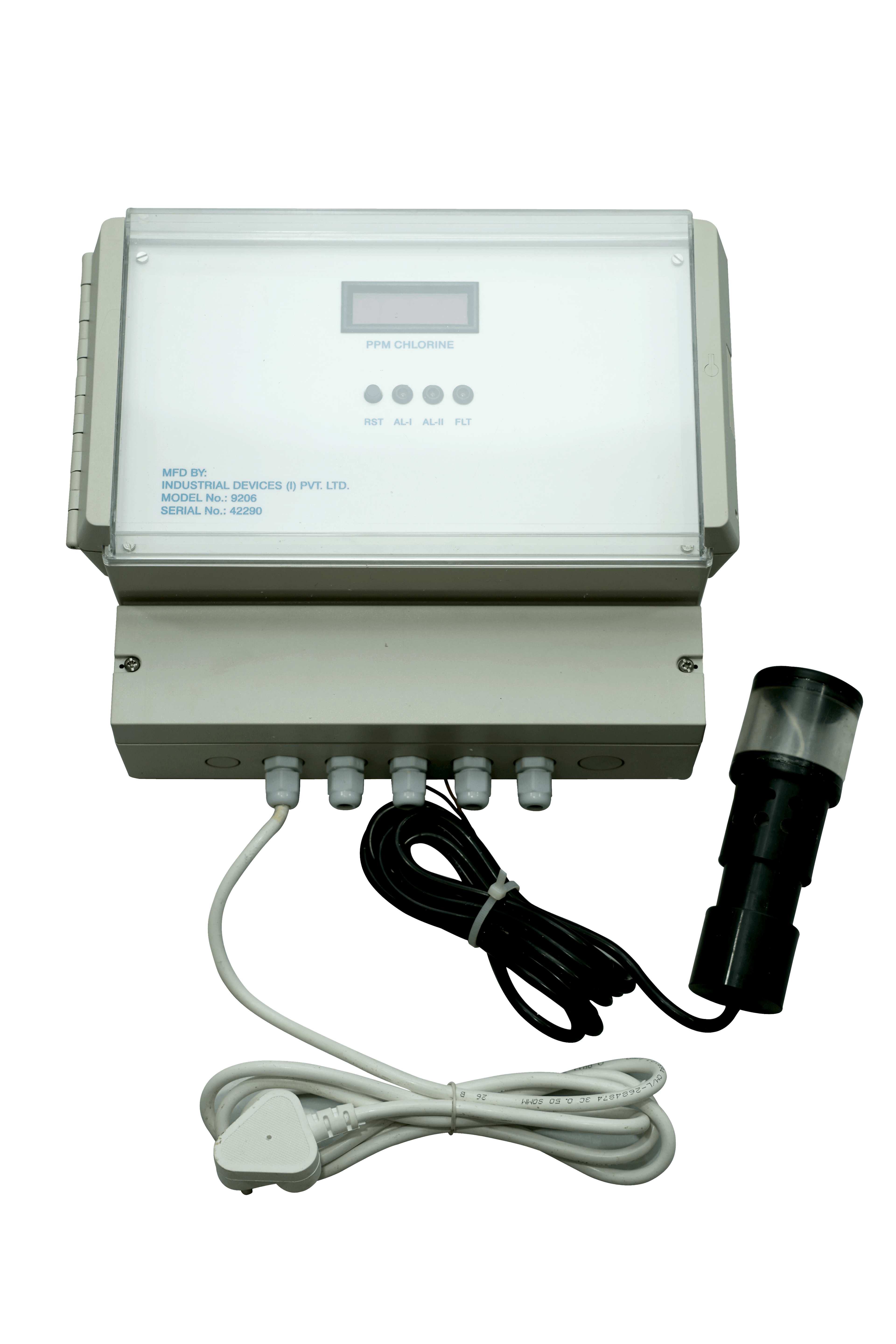 Chlorine leak detector with audible and visual alarms