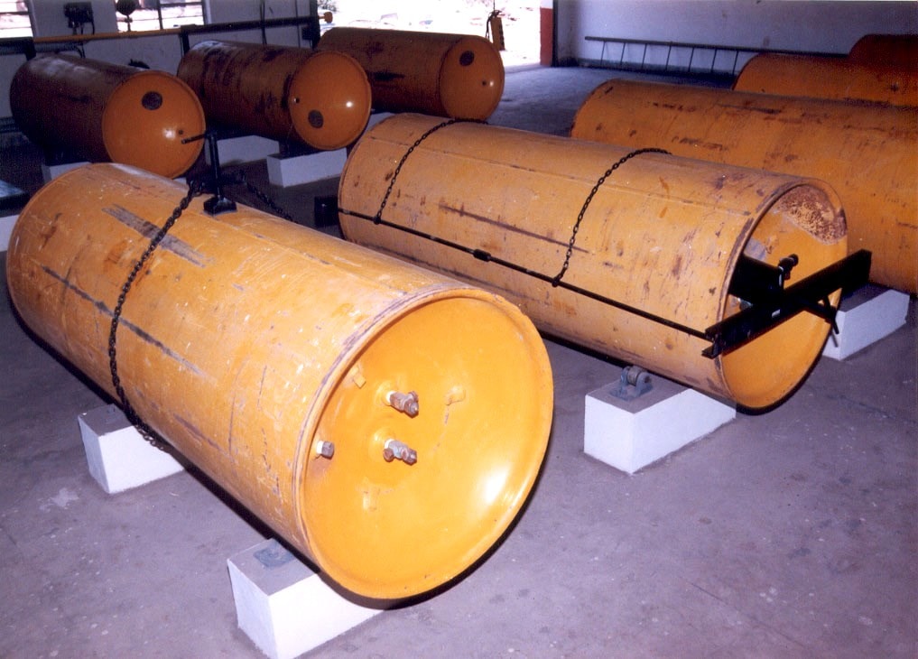 Emergency repair kit for one-ton chlorine containers
